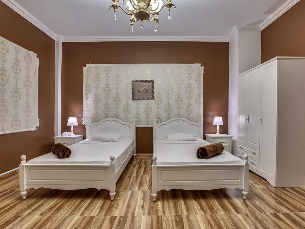 rooms-standard-room