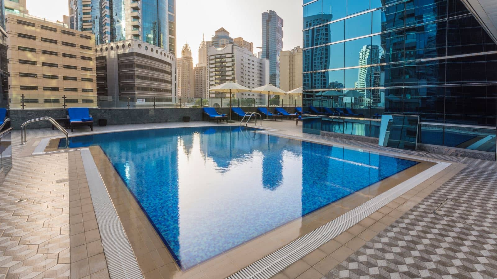 pools-outdoor-pool