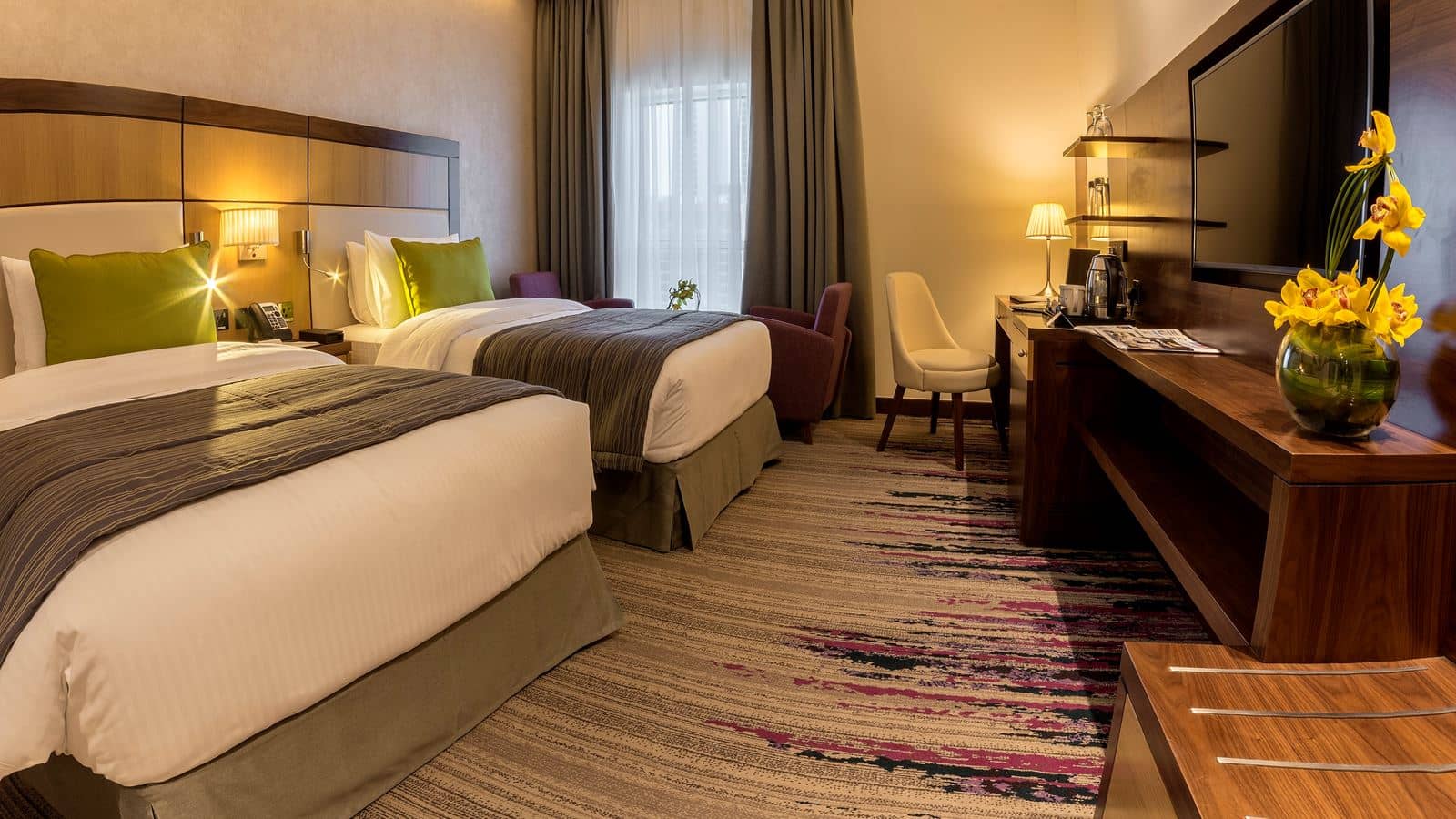 rooms-deluxe-room