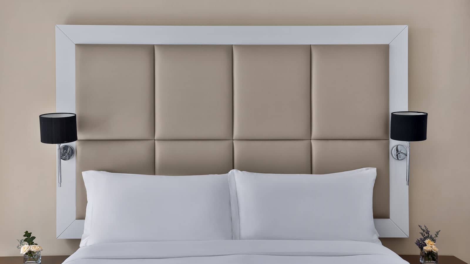 rooms-deluxe-one-bedroom-sea-view-apartment