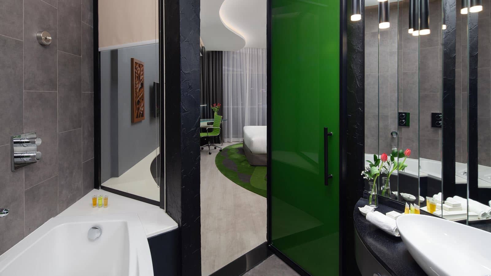 rooms-deluxe-room