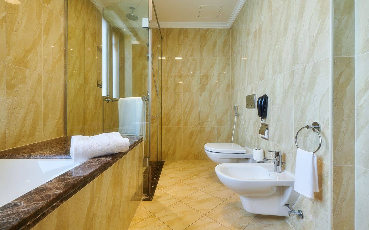 rooms-two-bedroom-suite