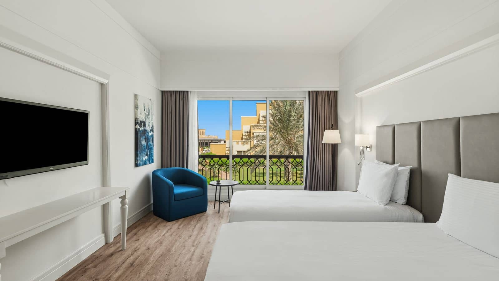 rooms-two-bedroom-family-suite-garden