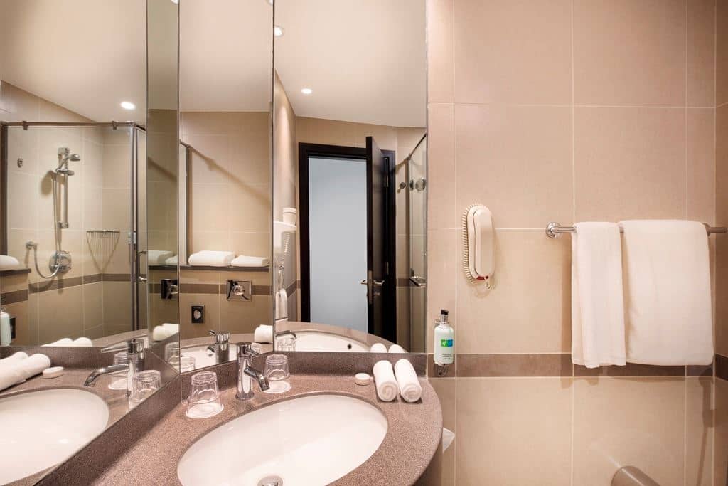 rooms-standard-room