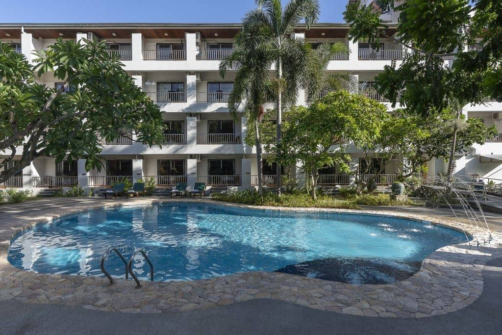 pools-outdoor-pool