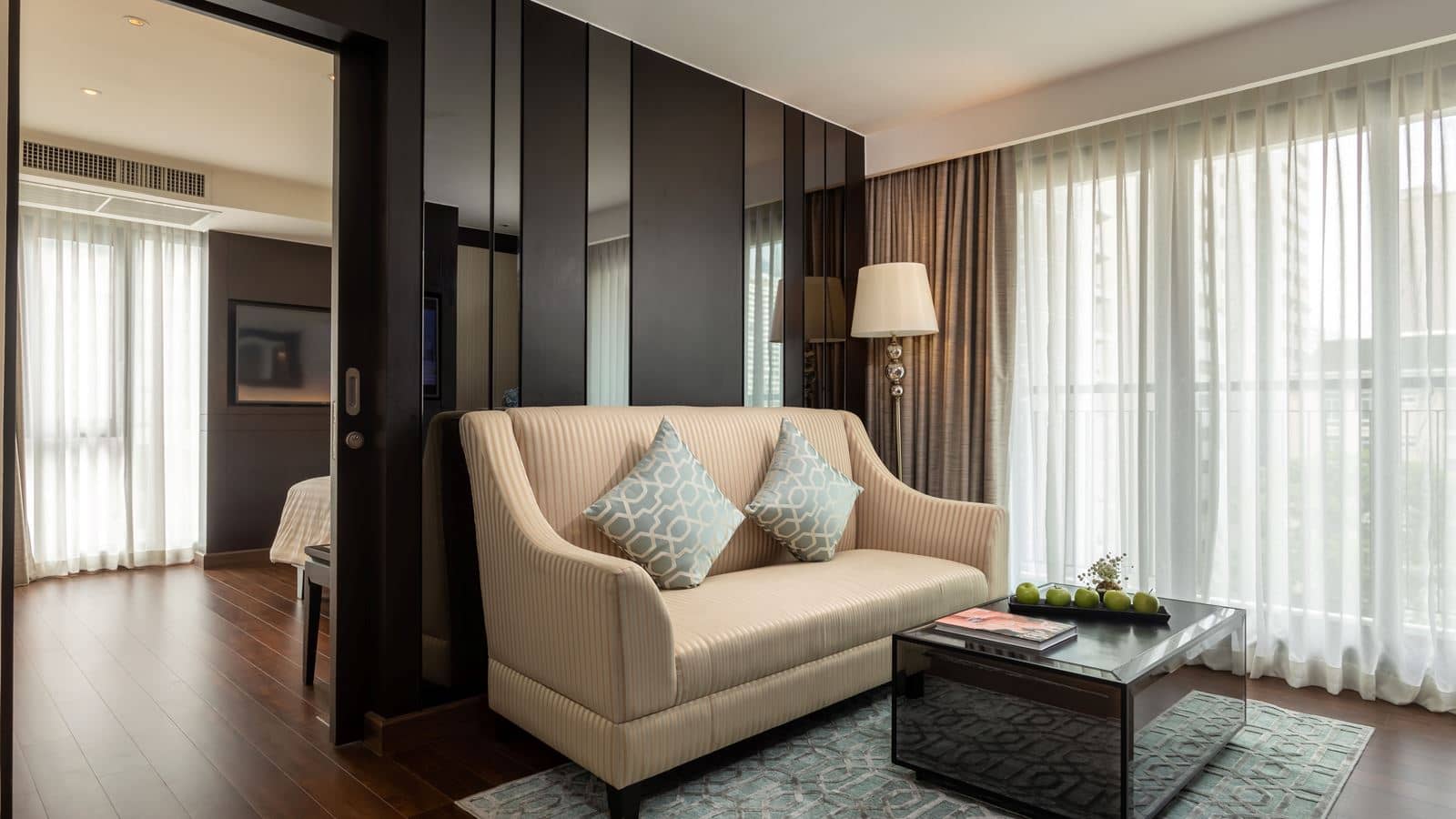 rooms-junior-suite-room