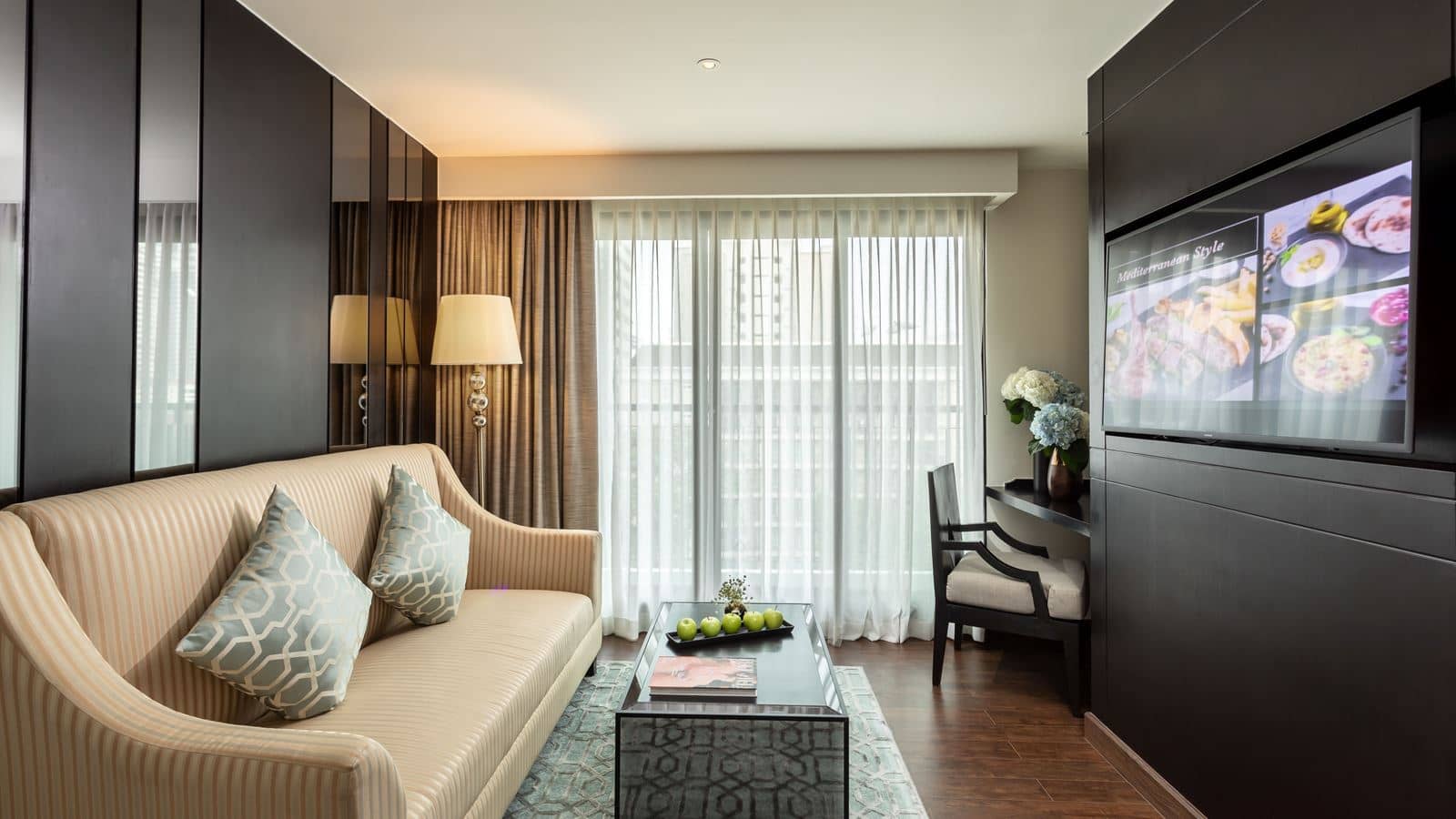 rooms-junior-suite-room