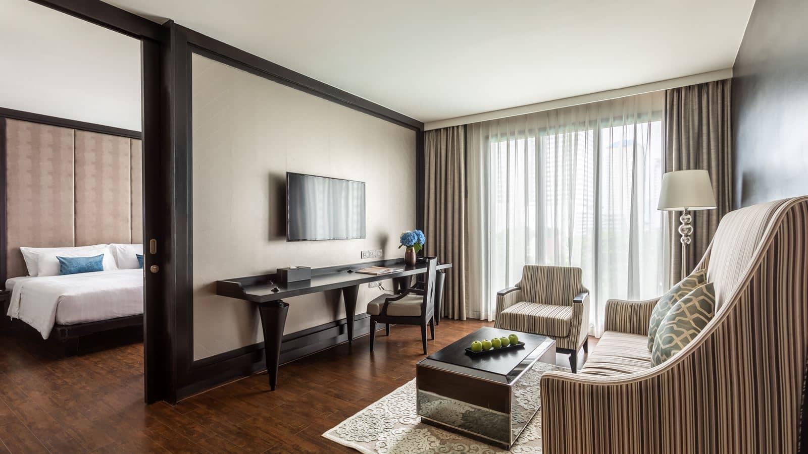 rooms-executive-suite-room