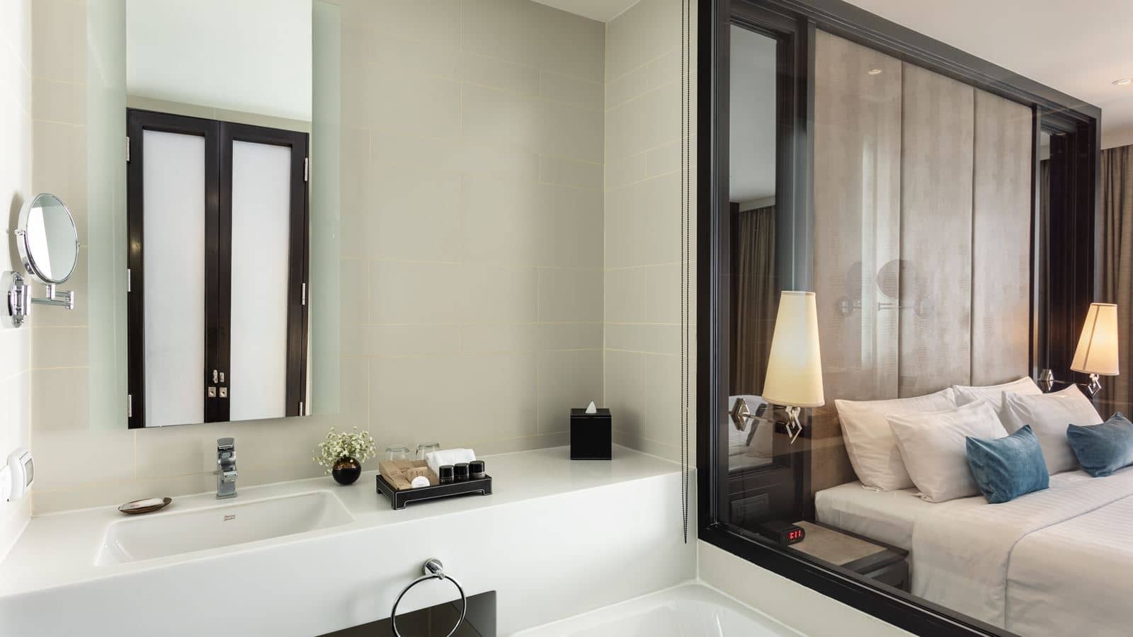 rooms-executive-suite-room