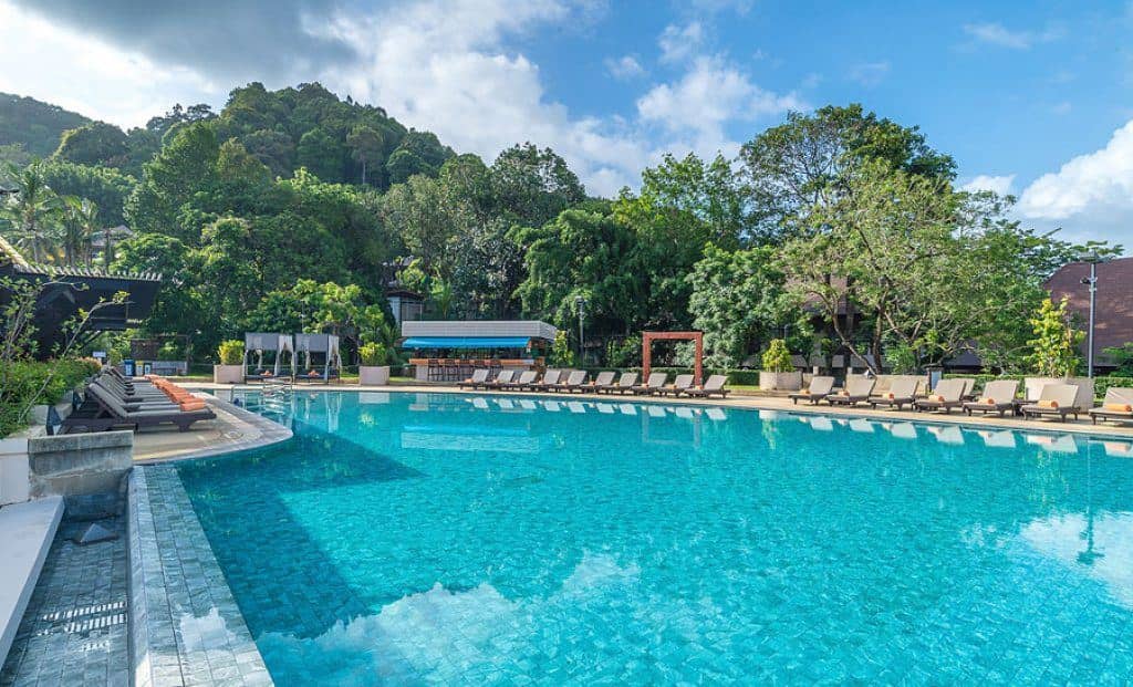 pools-outdoor-pool