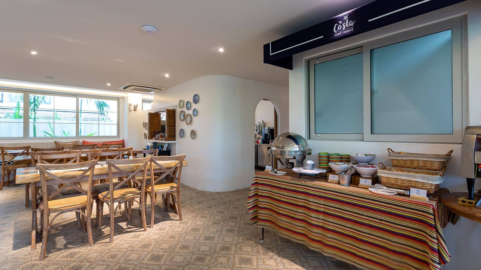 restaurants-fira-restaurant