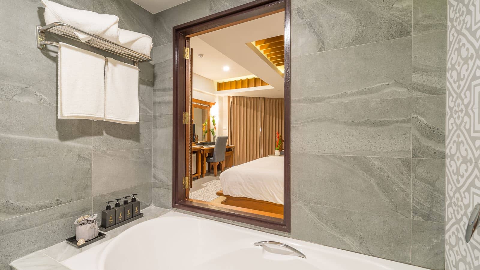 rooms-deluxe-boutique