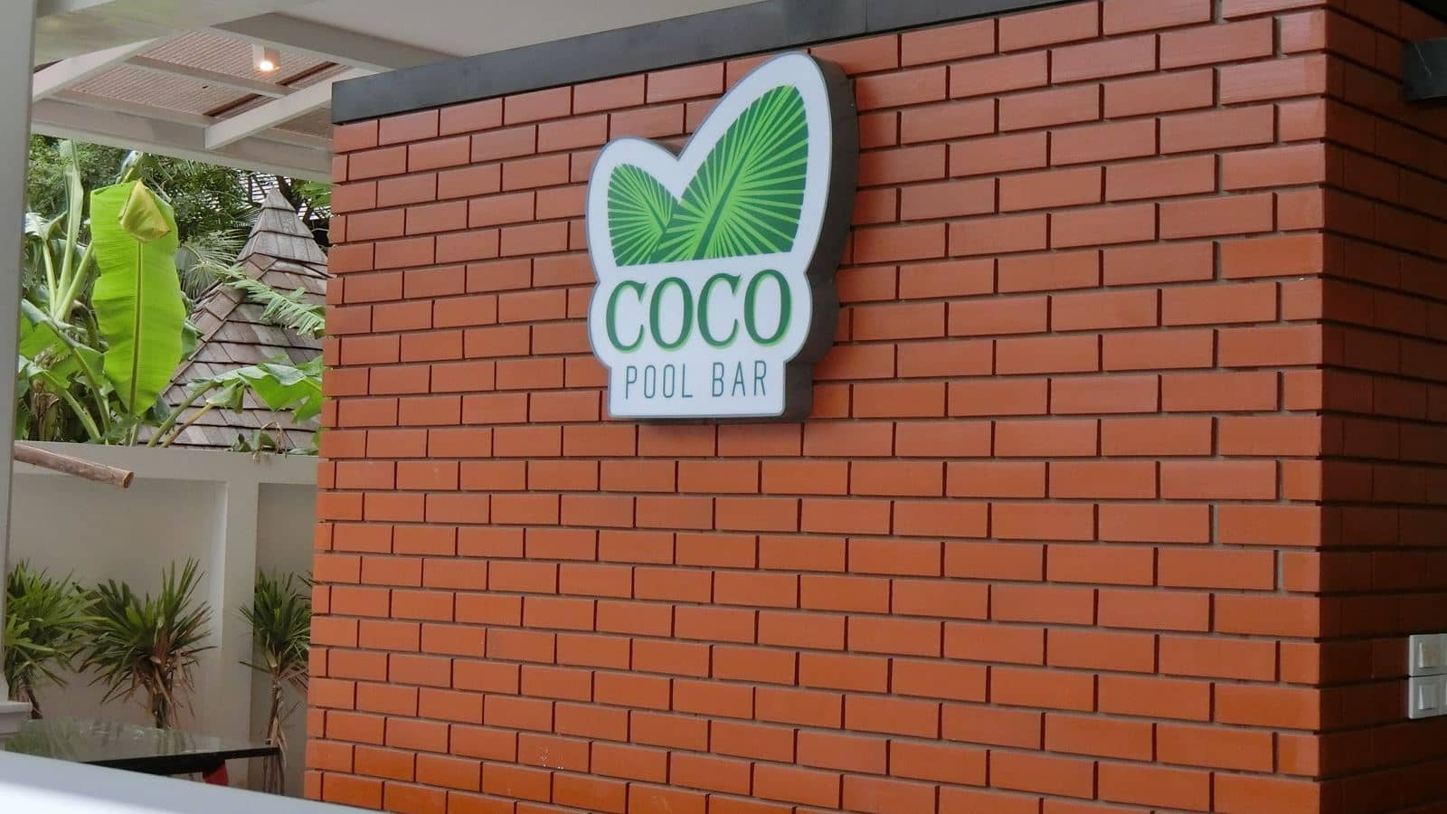 bars-coco-pool-bar