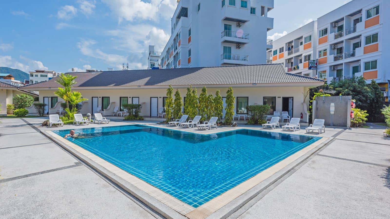 pools-outdoor-pool