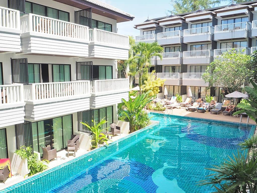pools-outdoor-pool