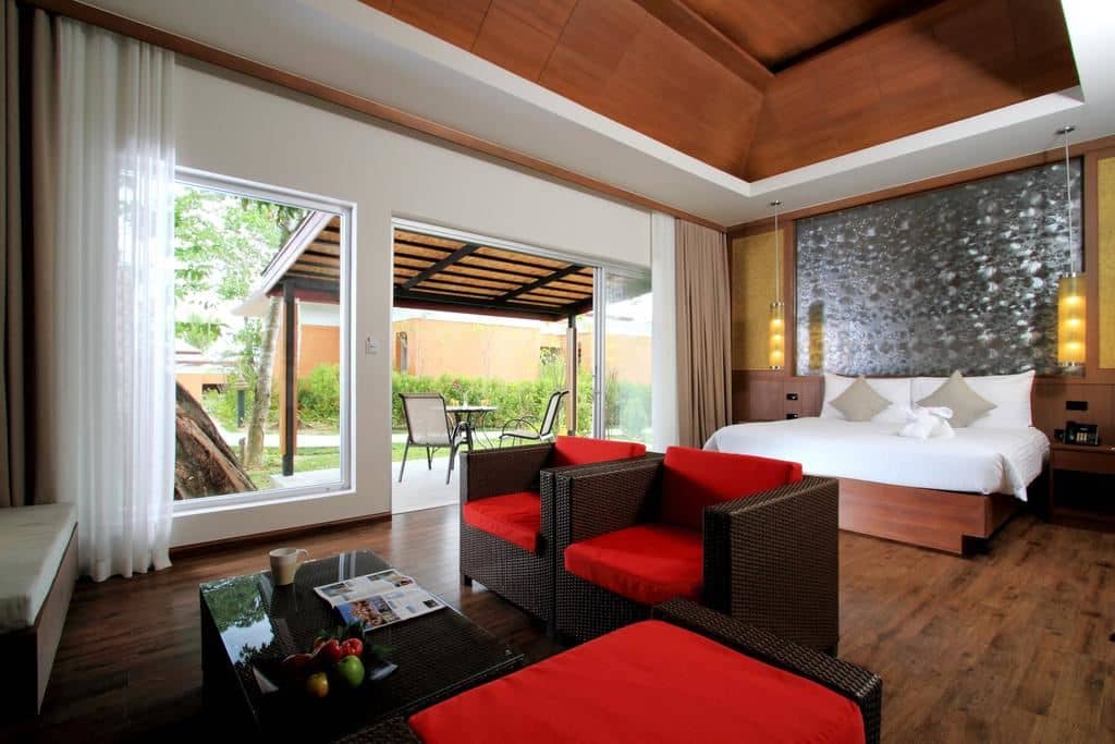 rooms-villa-garden