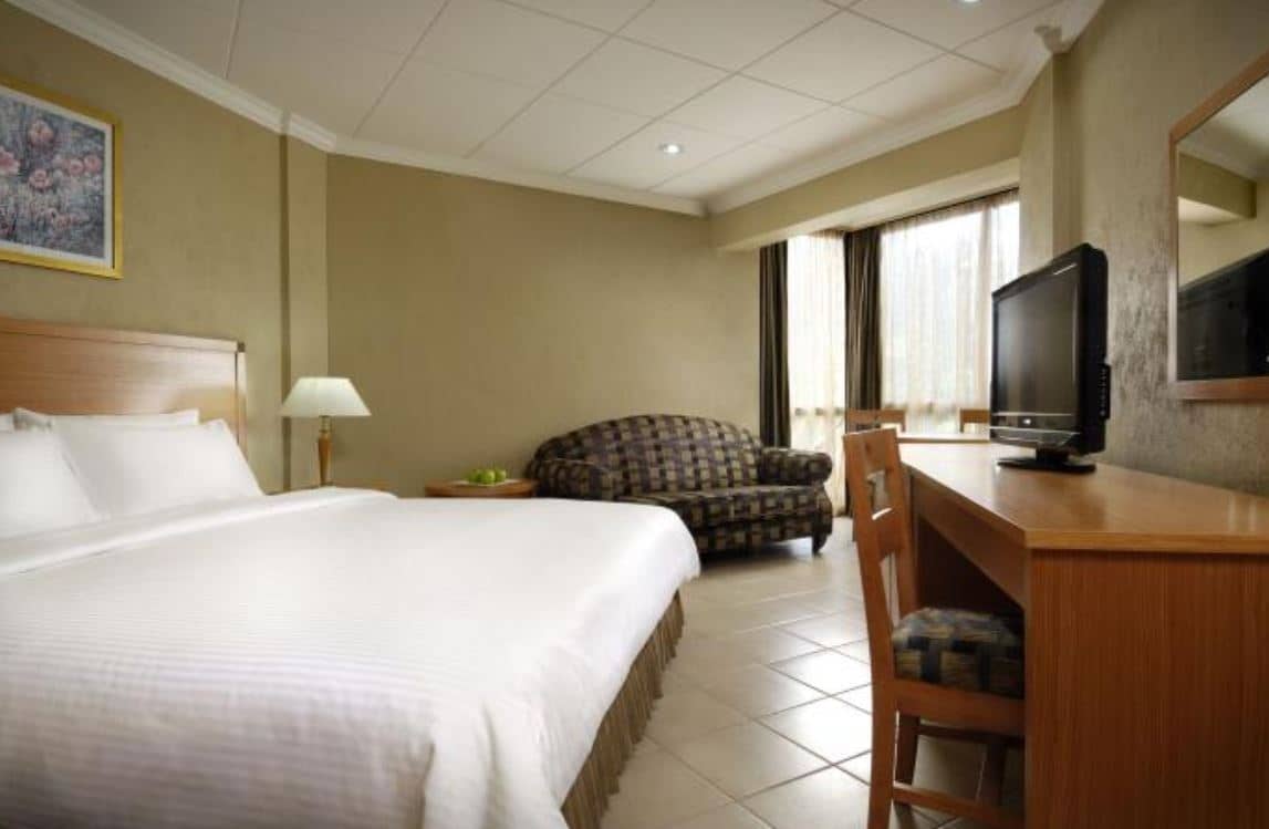 rooms-standard-room