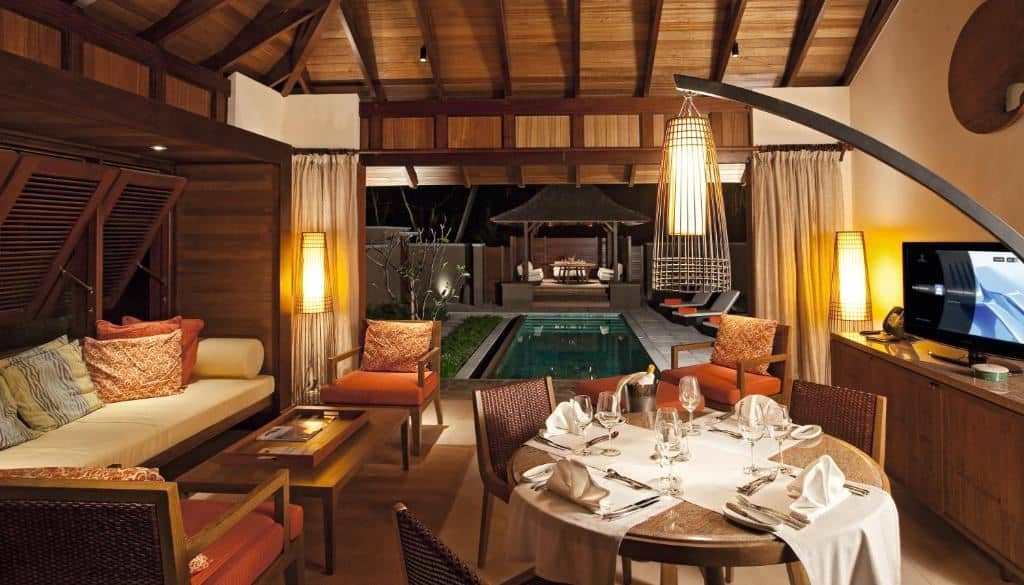 rooms-3-broom-family-villa