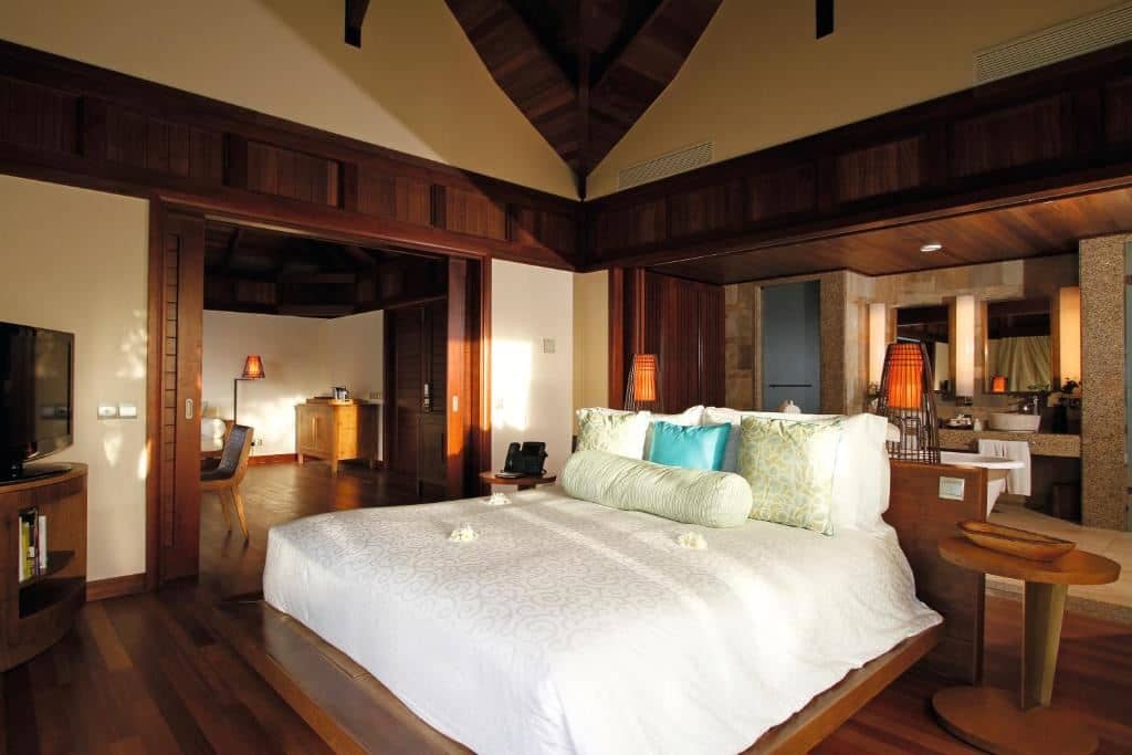 rooms-1-broom-hillside-villa
