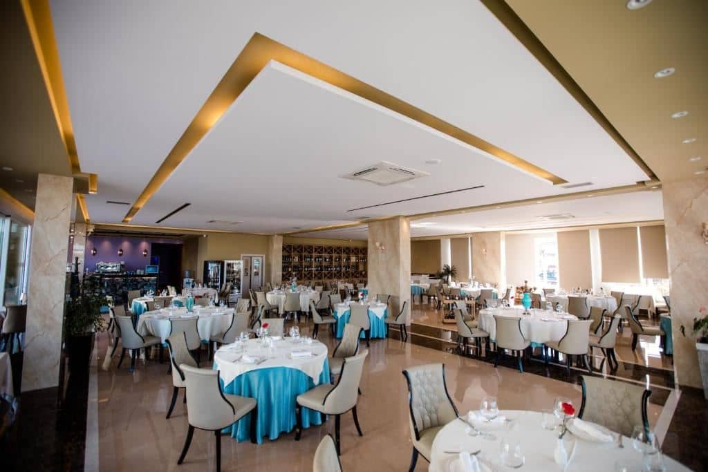 restaurants-restaurants