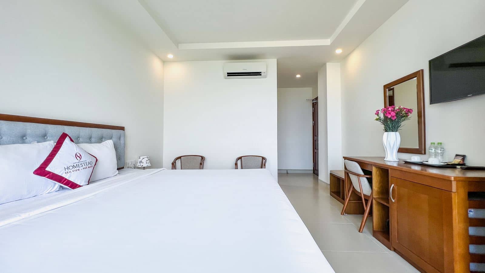 rooms-superior-room