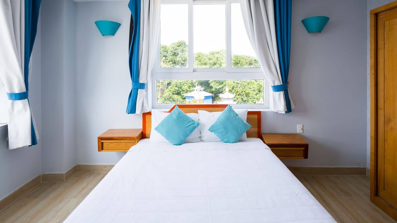 rooms-double-mountain-view