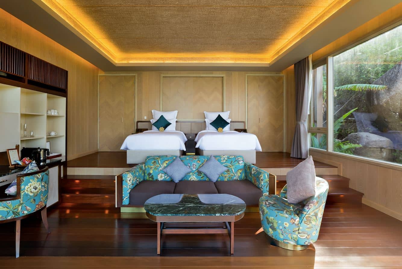 rooms-3bedroom-beachfront-pool-villa