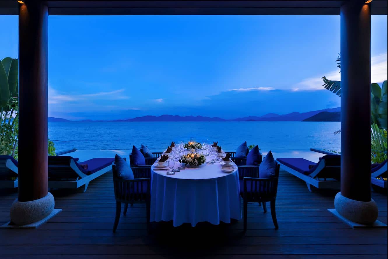 rooms-3bedroom-beachfront-pool-villa