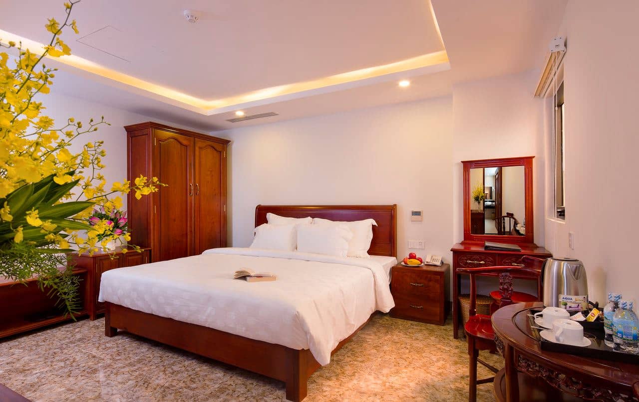 rooms-superior-balcony-city-view-child-without-extra-bed