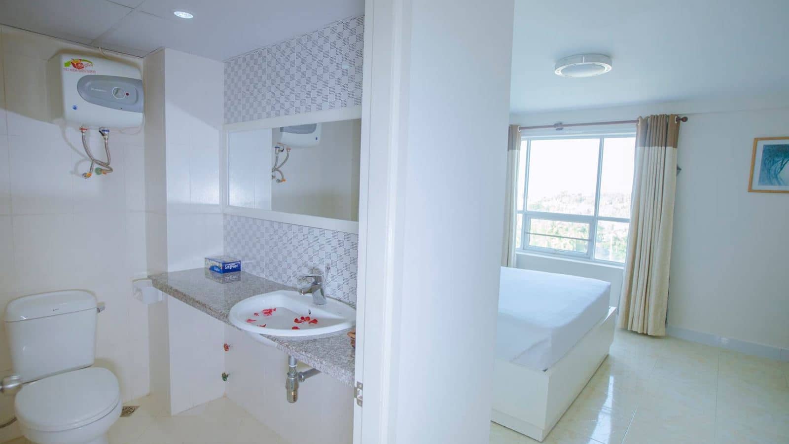 rooms-superior-city-view