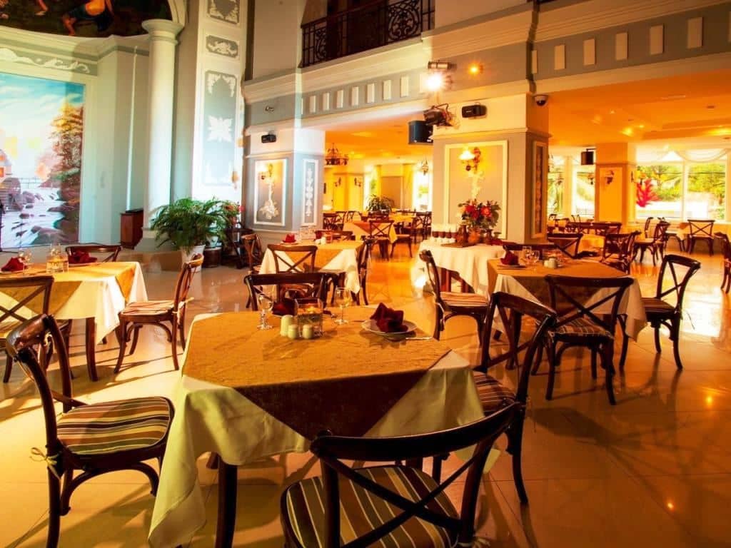 restaurants-home-restaurant