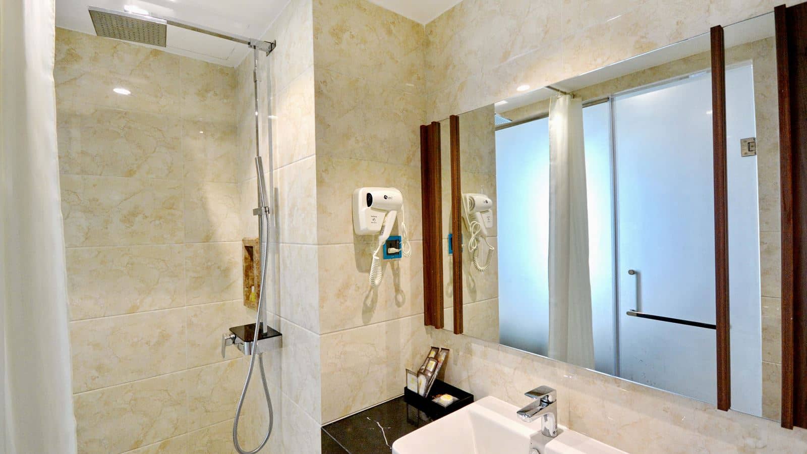 rooms-senior-seaview