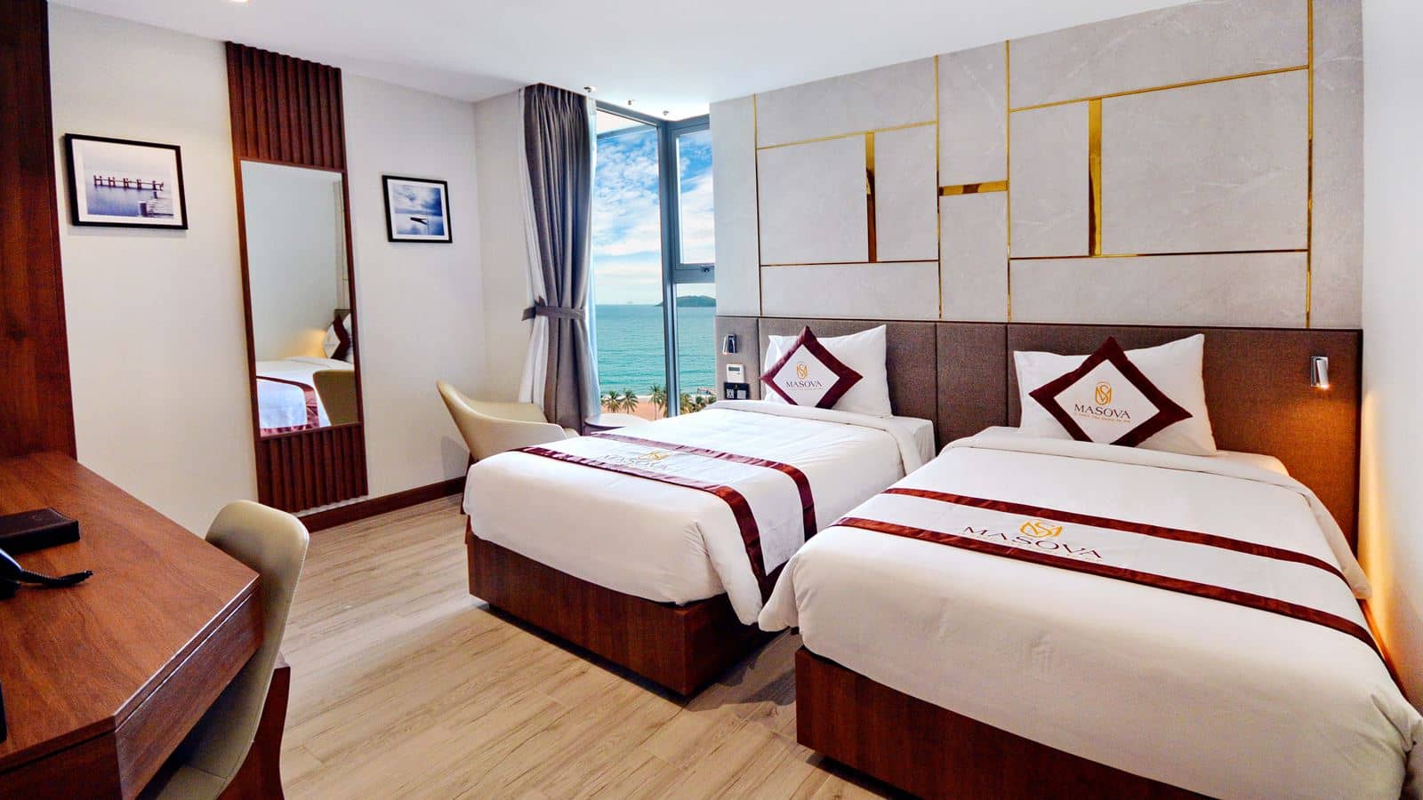 rooms-deluxe-partial-seaview-child-without-extra-bed