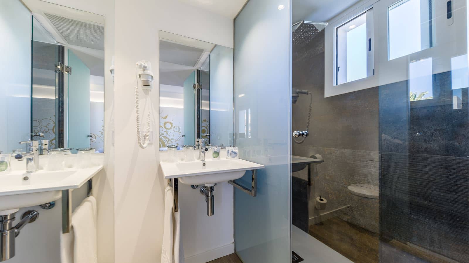 rooms-doble-standard-room