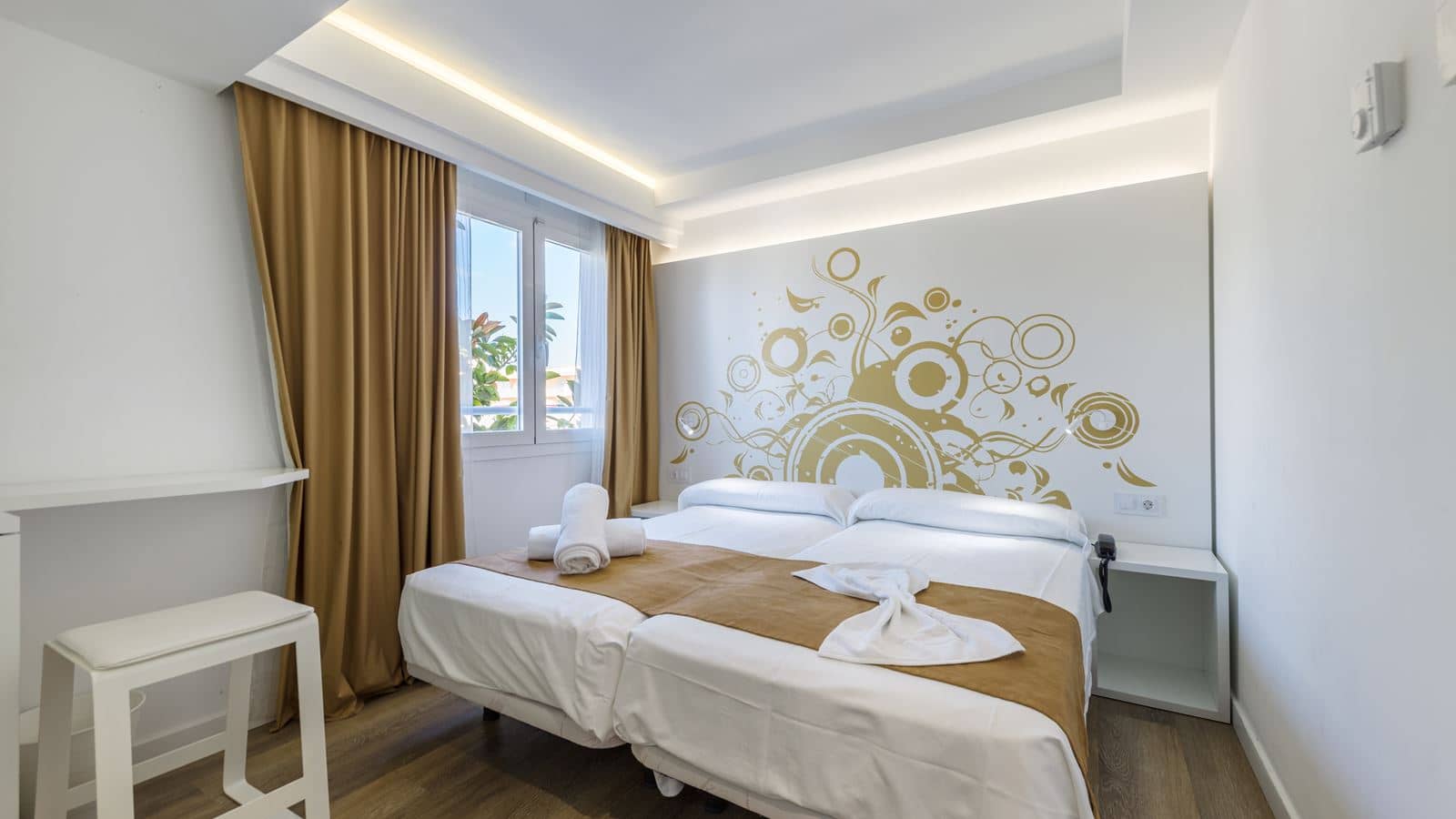 rooms-promo-room