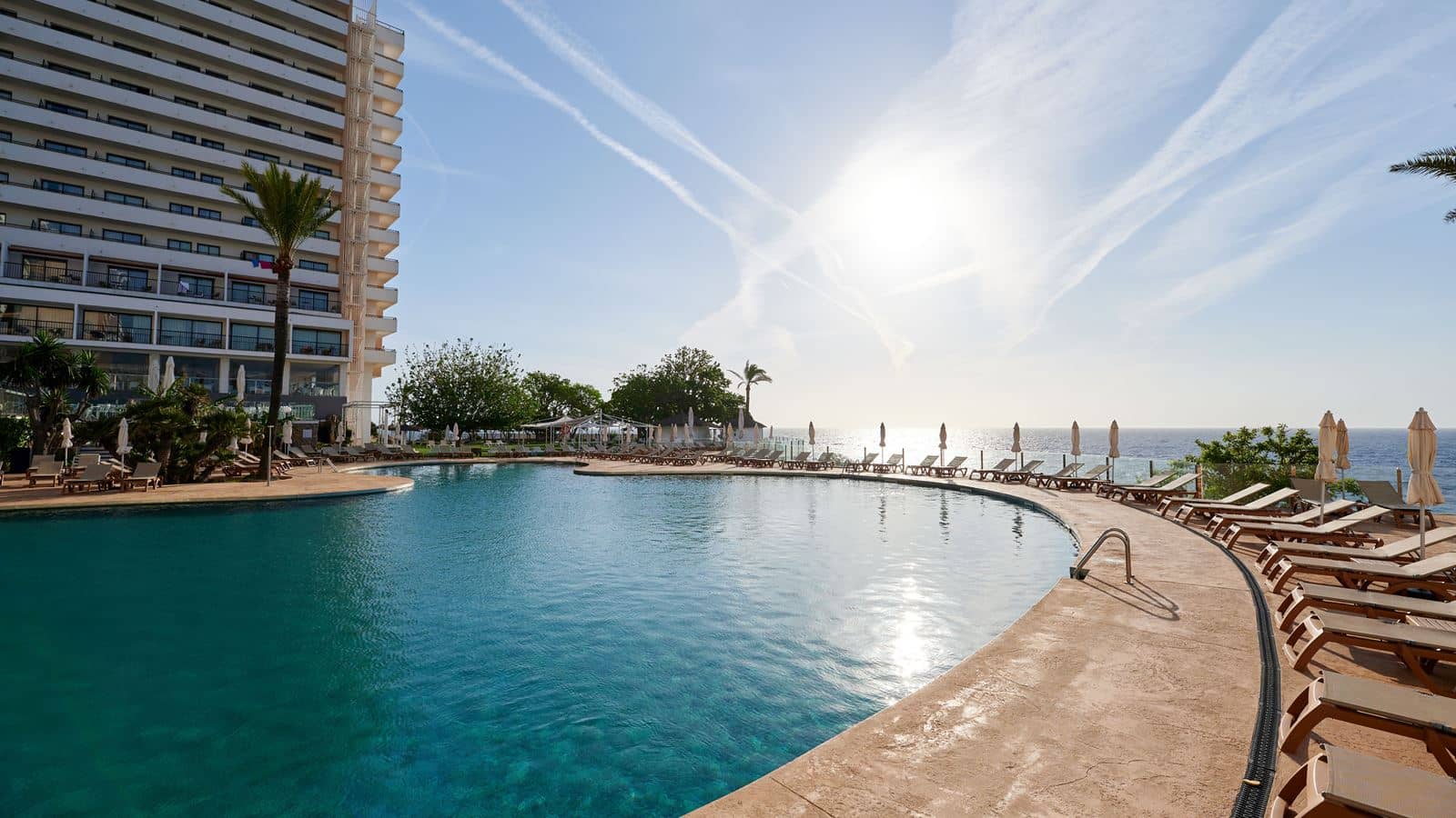 pools-outdoor-pool
