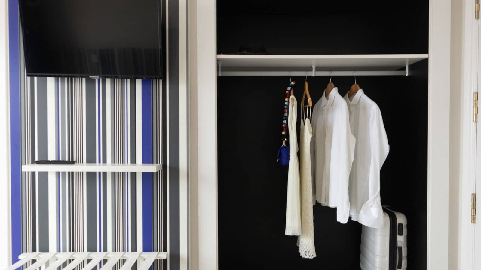 rooms-standard-family-room