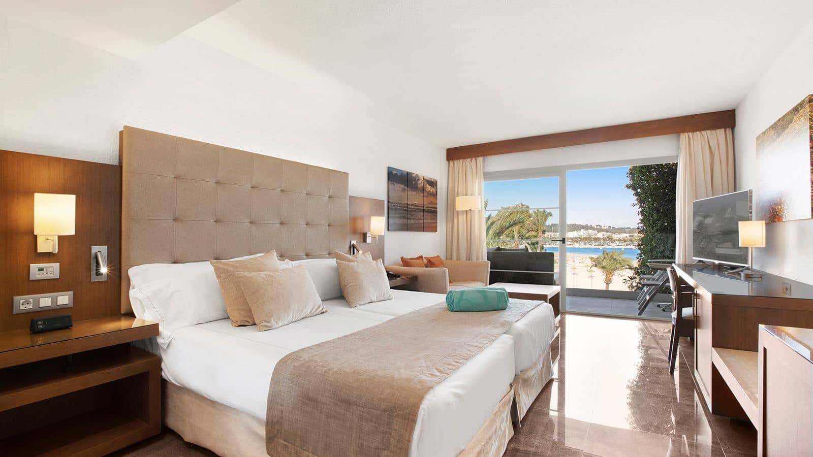 rooms-double-superior-sideseaview-balcony-or-terrace