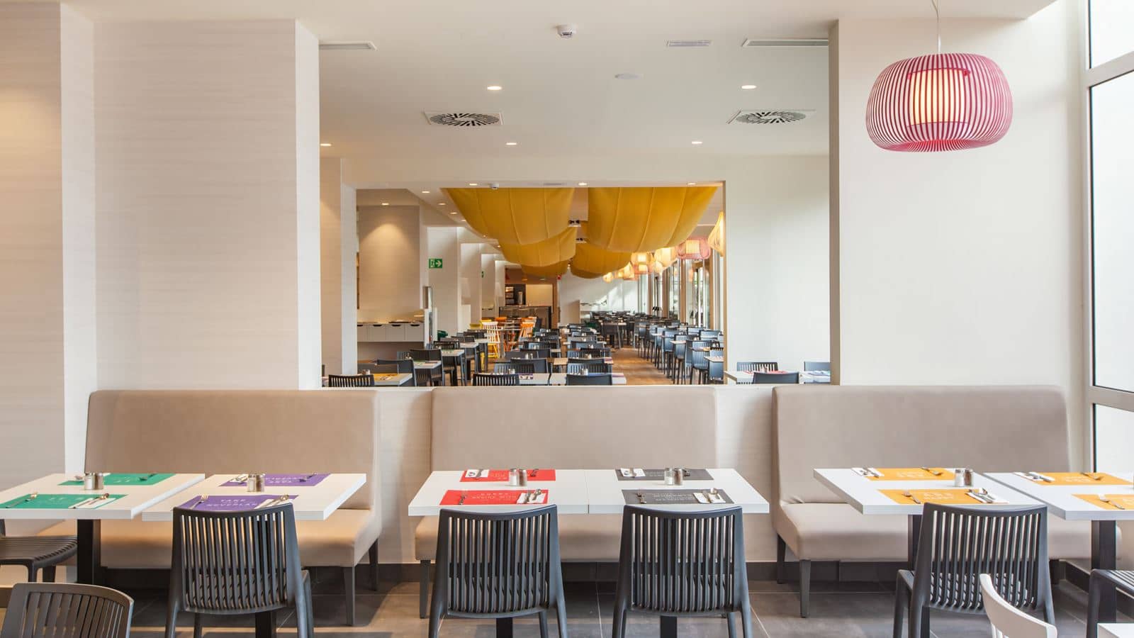 restaurants-breakfast-buffet