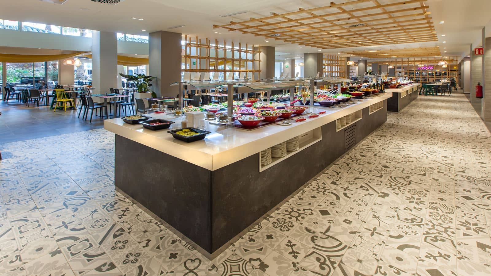 restaurants-breakfast-buffet