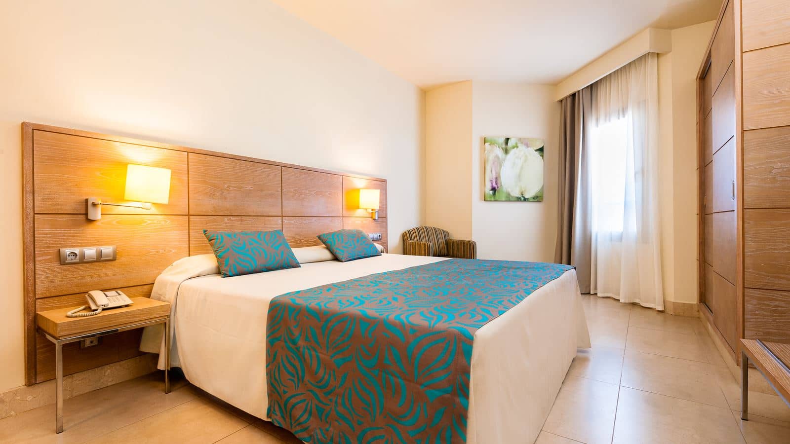 rooms-master-suite