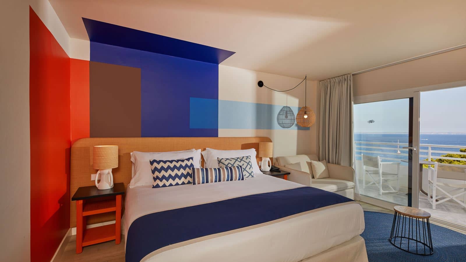 rooms-my-favourite-club-double-premium-frontal-seaview-balcony-or-terrace