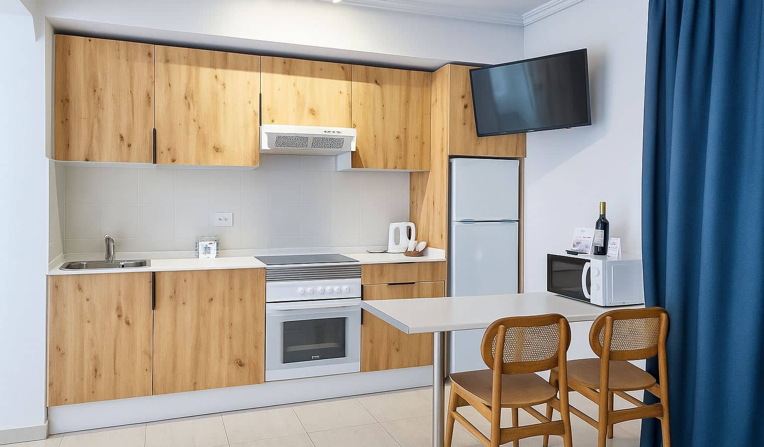 rooms-apartment-1-bedroom-pool-view-balcony-or-terrace