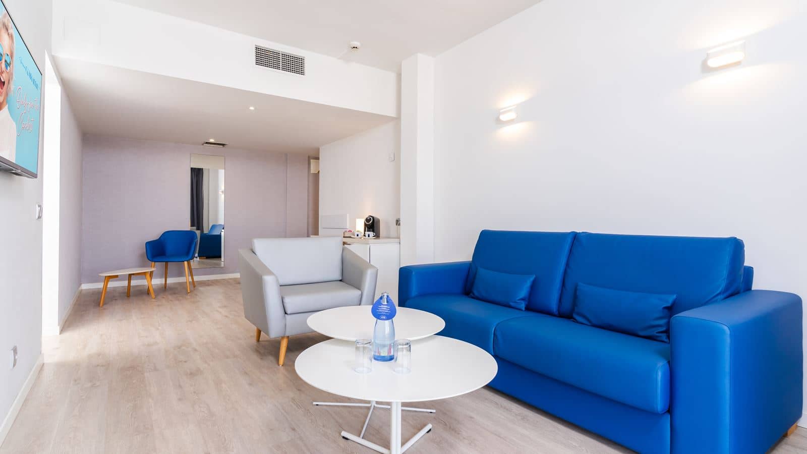 rooms-1-bedroom-excellence-suite-with-panoramic-view-and-sea-view-with-balcony-suite-excellence-vista-panoramica