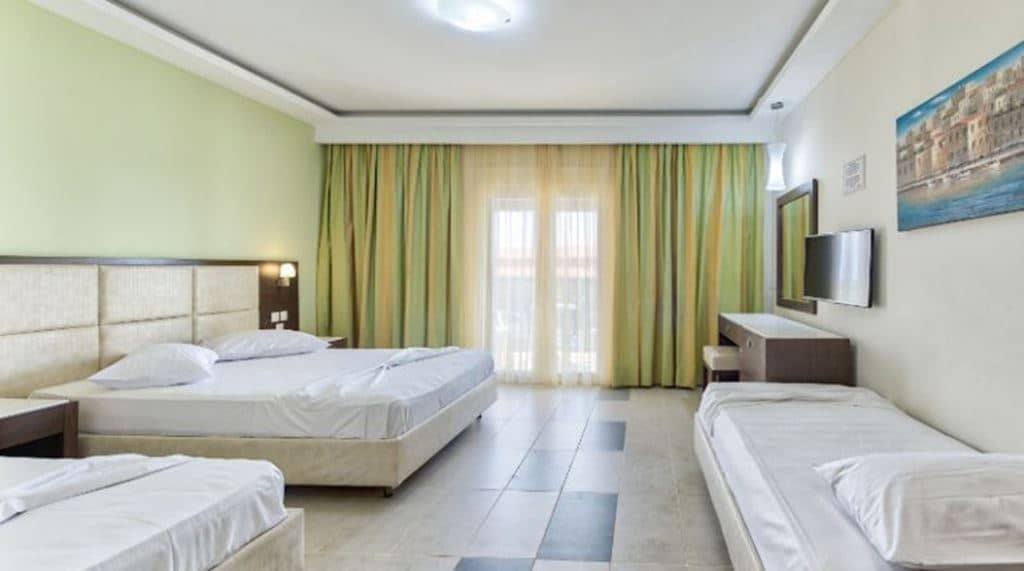 rooms-family-room