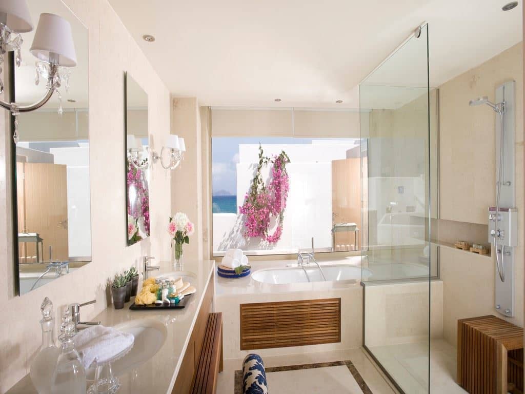 rooms-suite-seaview-with-beach-cabana
