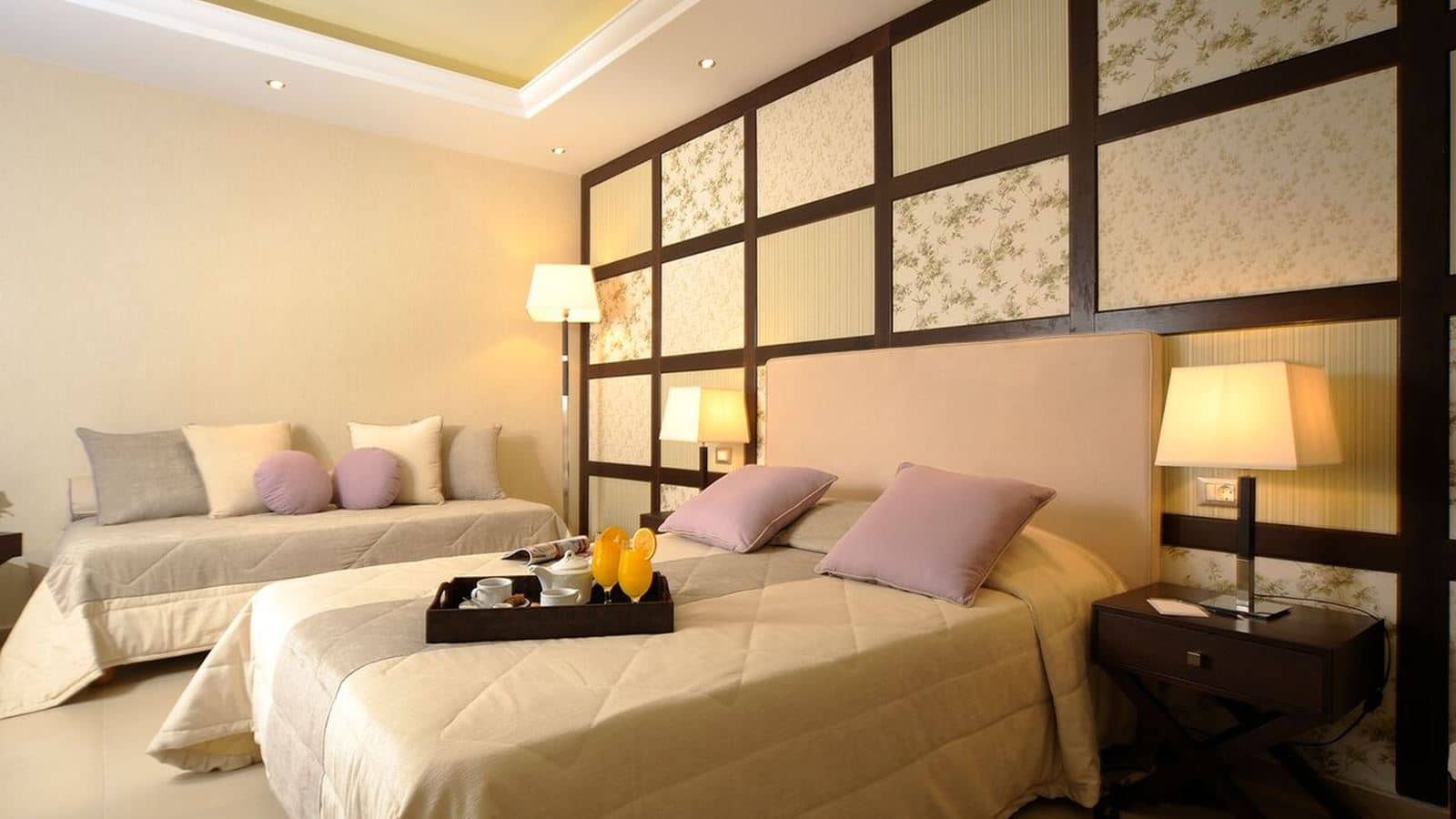 rooms-double-room-pool-view