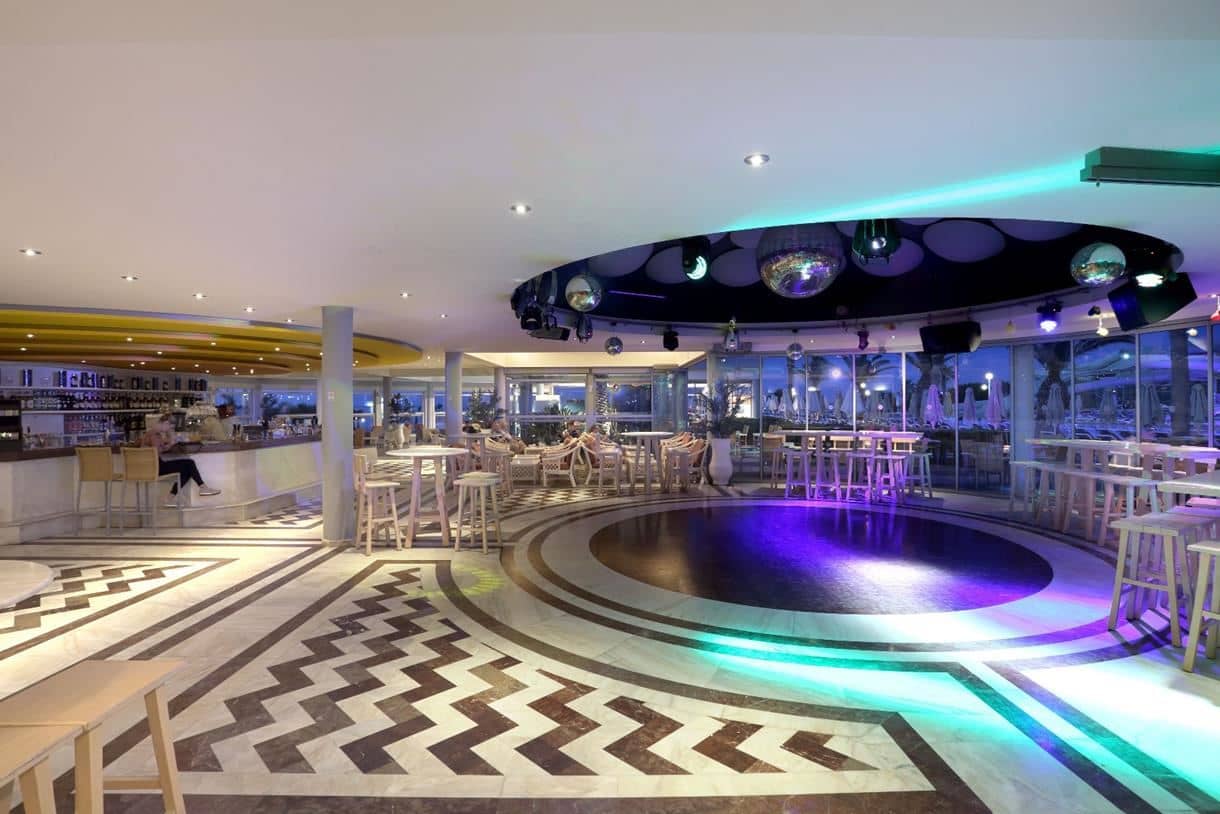 bars-main-bar