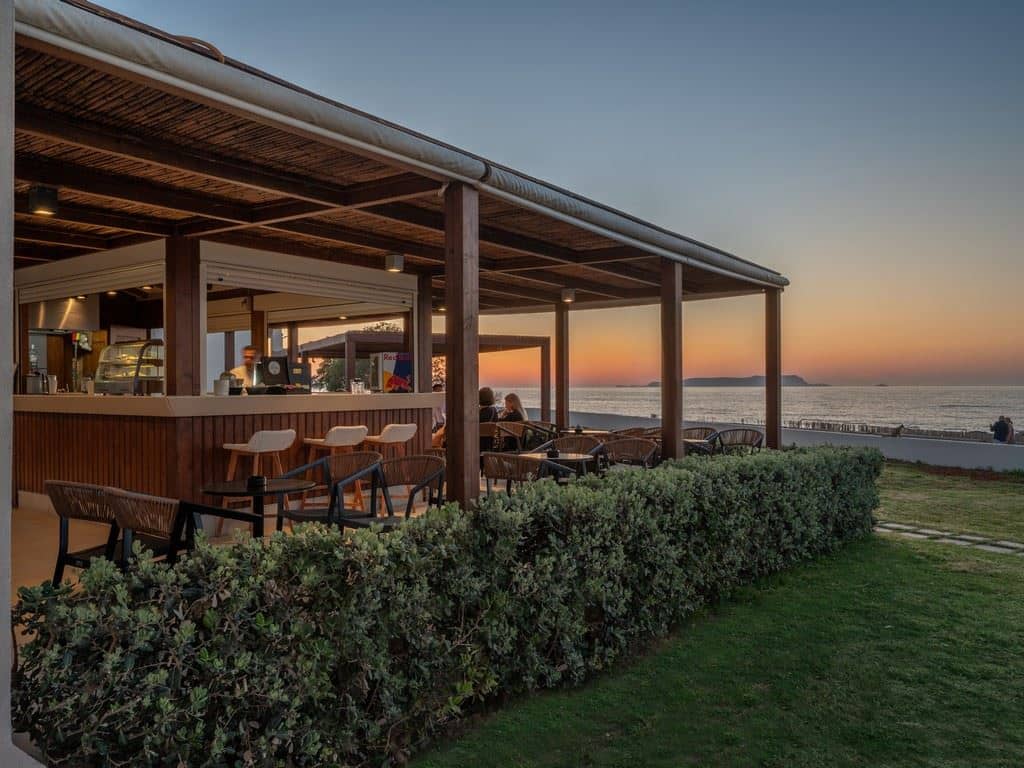 bars-sea-breeze-pool-bar