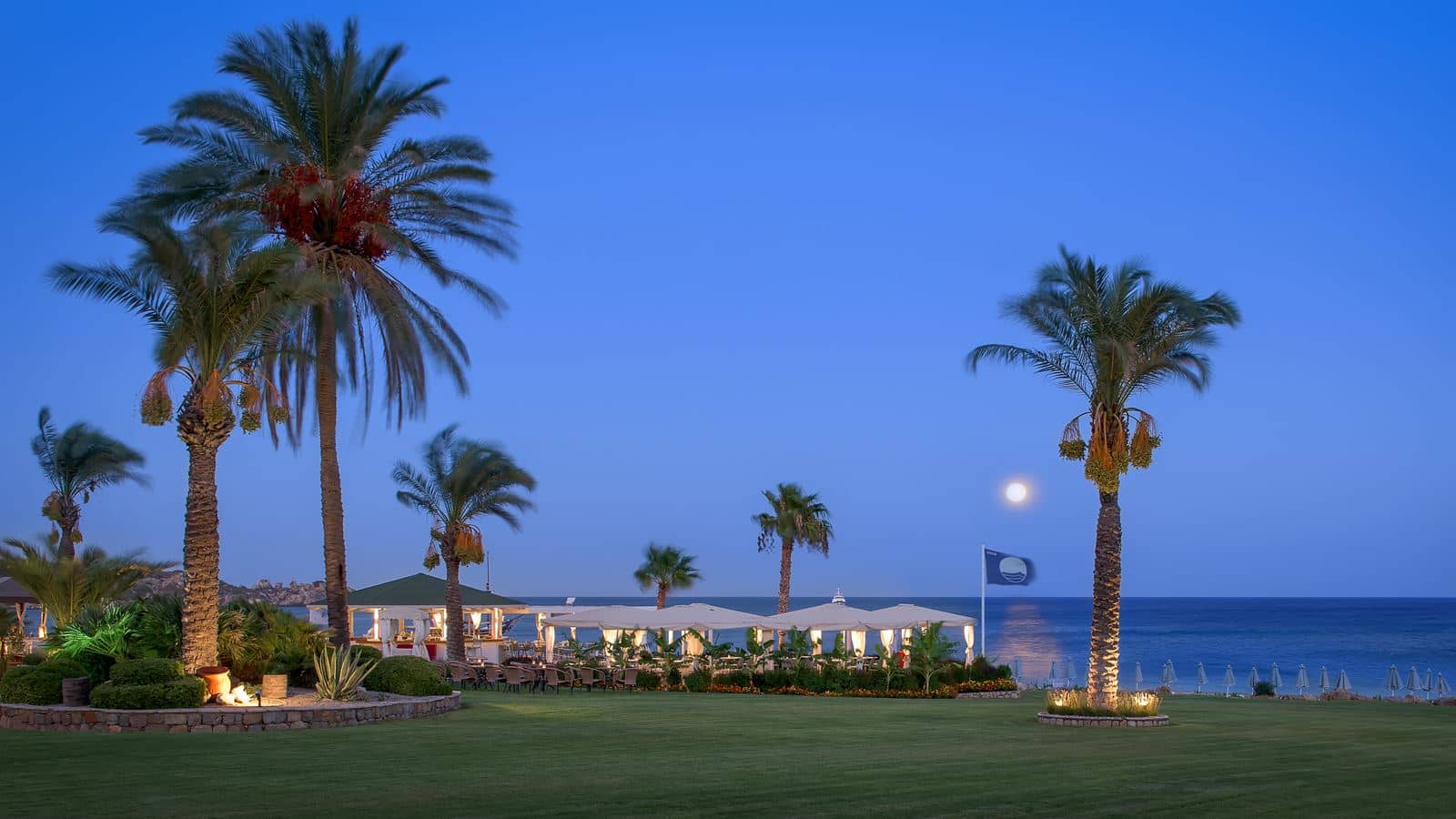 restaurants-poseidon-beach-bar